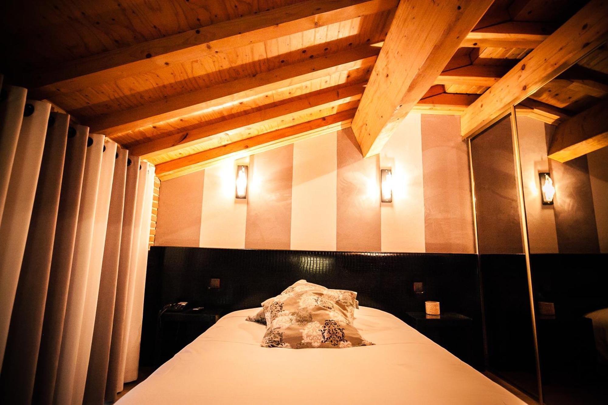 Les Ecuries De La Tour Hotel Mondonville Bilik gambar