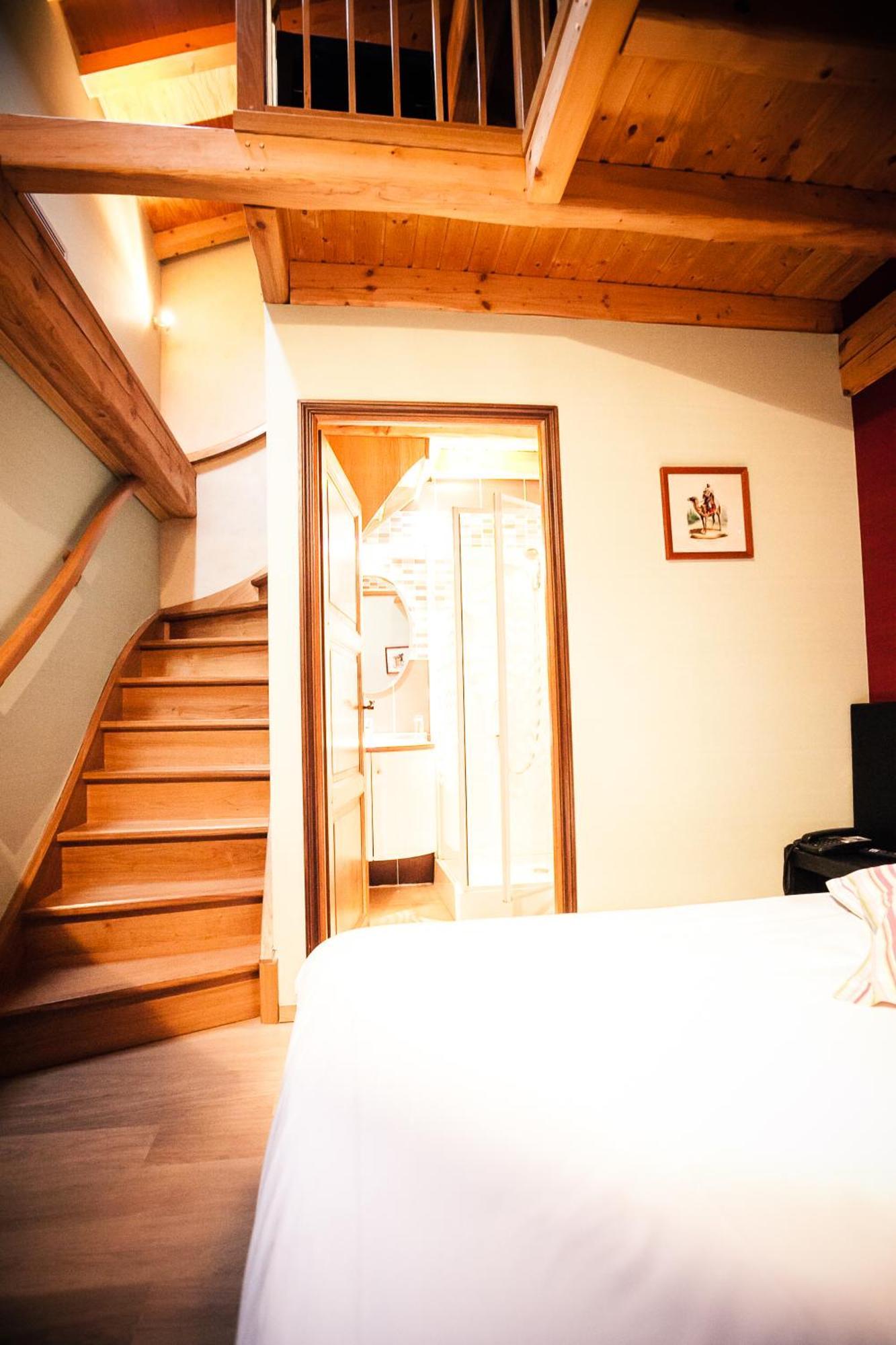 Les Ecuries De La Tour Hotel Mondonville Bilik gambar